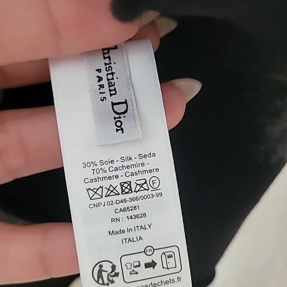 Dior Beige and Black Silk Scarf - Picture 6 of 9